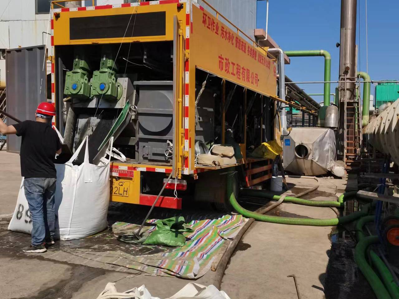 太和淤泥压干处理